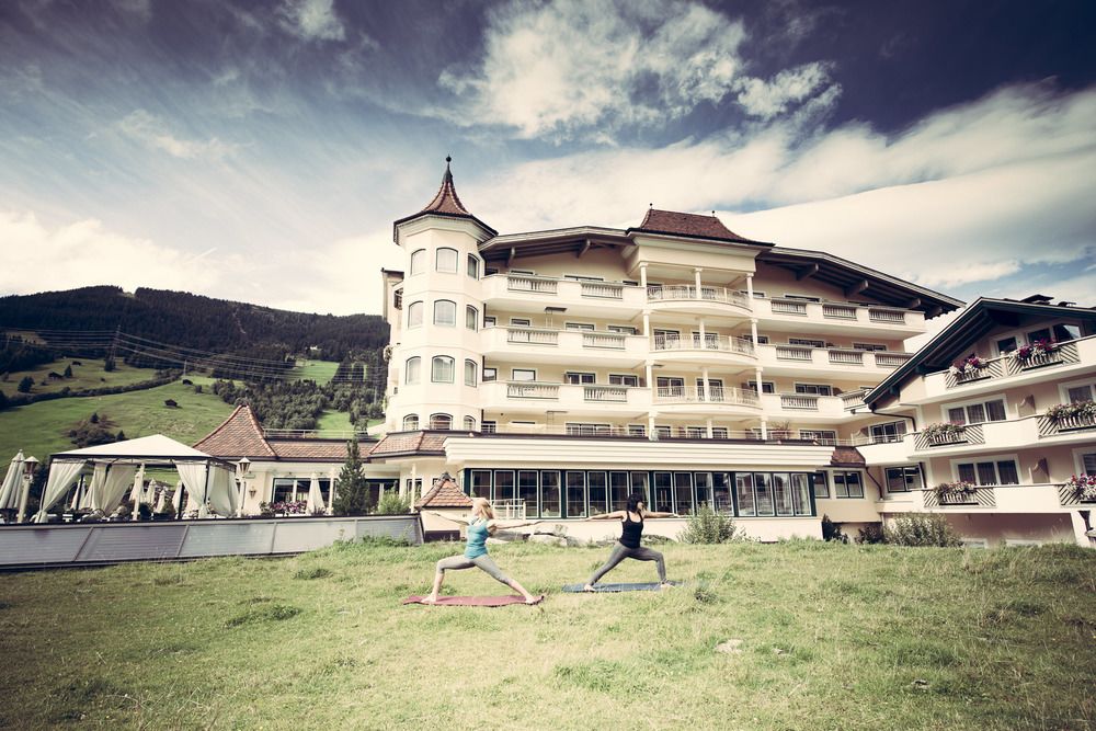 Traumhotel Alpina Superior - Yoga & Ayurveda 칠러탈 아레나 Austria thumbnail